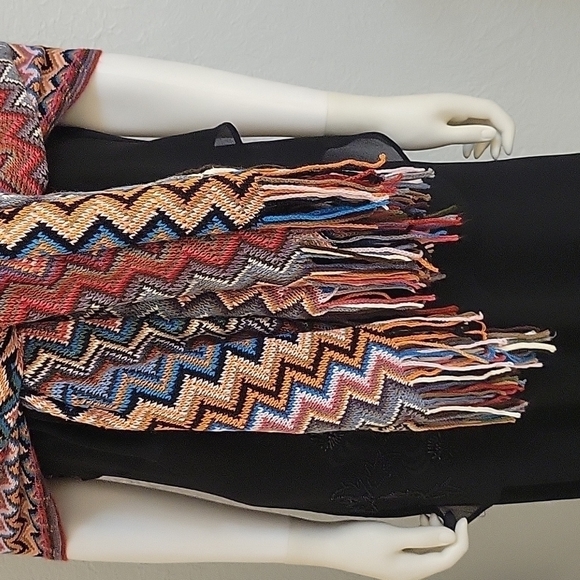 Cejon Rainbow Zigzag Fringe Knit Shall Wrap Blanket Stole - Picture 4 of 8